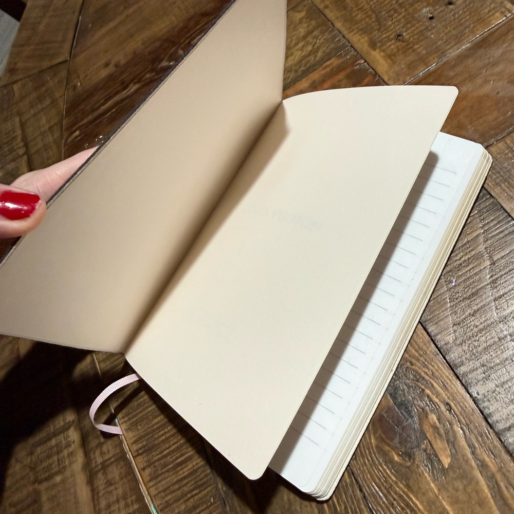 Louis Vuitton Monogram Wild At Heart Cahier Clemence Notebook - Picture 9 of 11